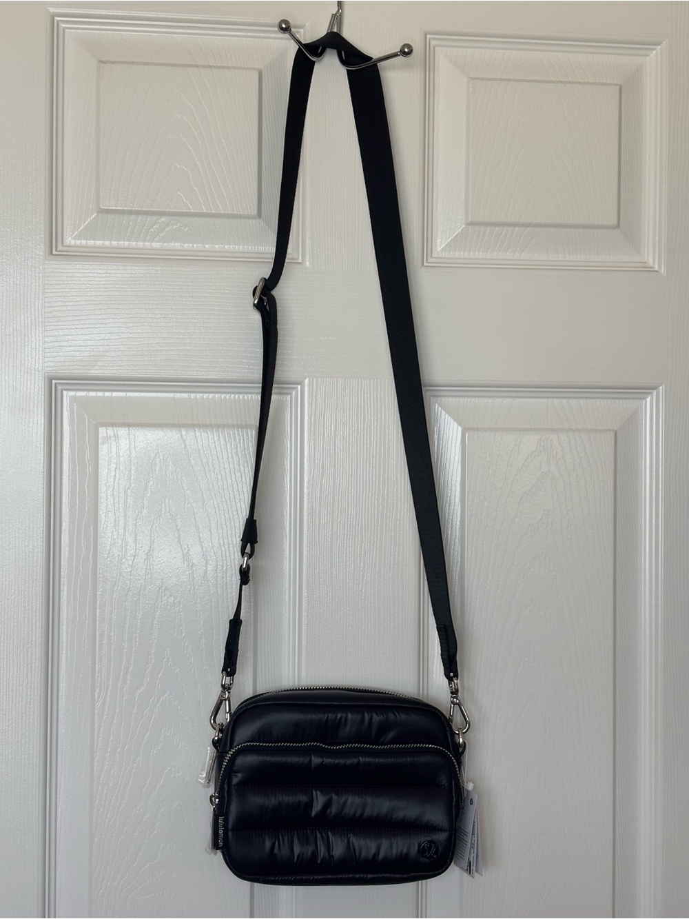 lululemon athletica Wunder Puff Black Quilted Crossbody Puffer Bag-mesh pockets